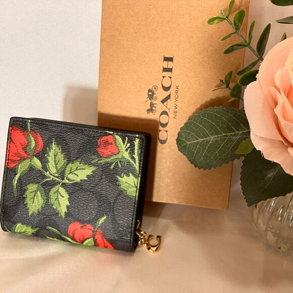 Coach Signature Fairytale Rose Snap Wallet & Box NWT - Picture 7 of 8